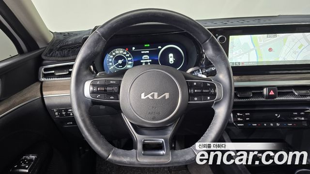 Kia K5 2022 — photo 13