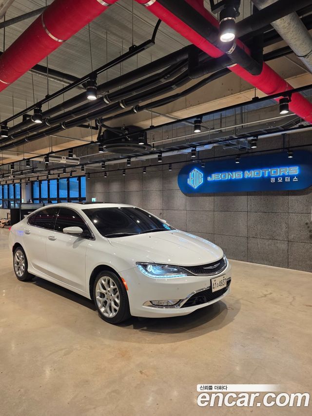 Chrysler 200 2015 — photo 3