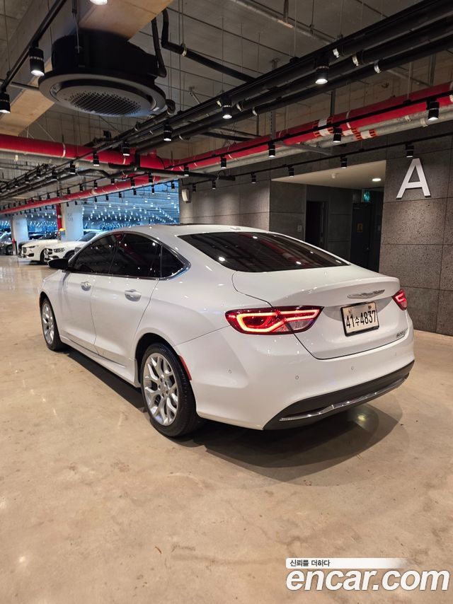 Chrysler 200 2015 — photo 5