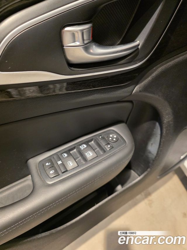 Chrysler 200 2015 — photo 13
