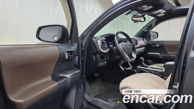 Toyota Tacoma 2016 — photo 10