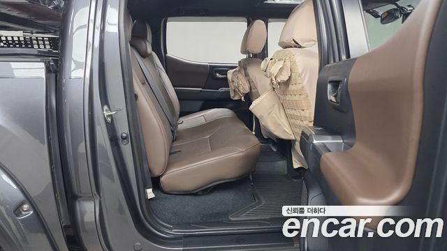 Toyota Tacoma 2016 — photo 12