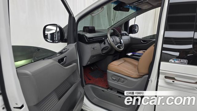 Hyundai Staria 2023 — photo 10