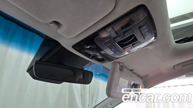 Hyundai Staria 2023 — photo 17