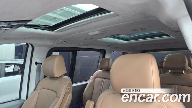 Hyundai Staria 2023 — photo 18