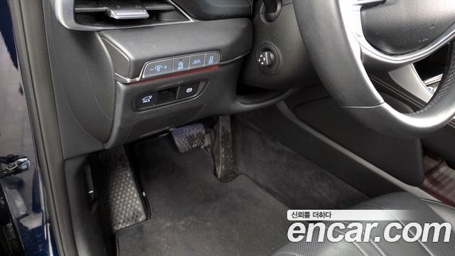 Genesis GV80 2020 — photo 18
