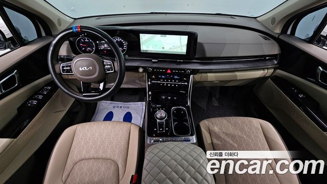 Kia Canival 2023 — photo 7