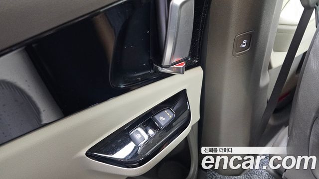 Kia Canival 2023 — photo 19