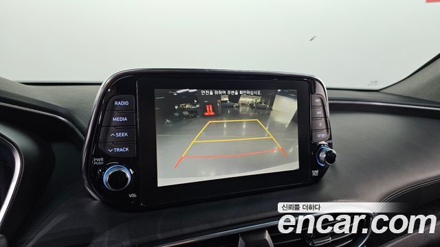 Hyundai Santafe 2020 — photo 18