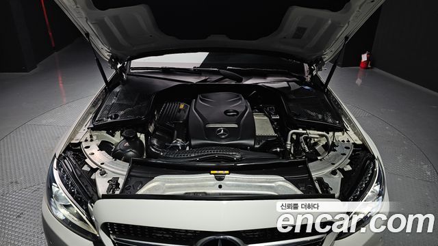 Mercedes-Benz C-Class 2017 — photo 6