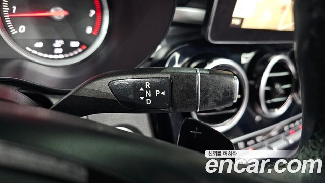 Mercedes-Benz C-Class 2017 — photo 9