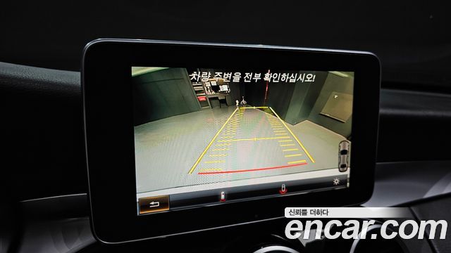 Mercedes-Benz C-Class 2017 — photo 15