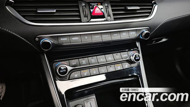 Hyundai Grandeur 2018 — photo 17