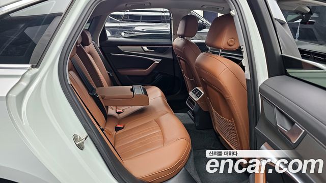 Audi A6 2023 — photo 12