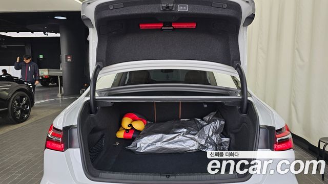 Audi A6 2023 — photo 20
