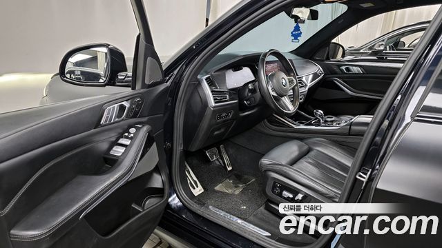 BMW X7 2019 — photo 10