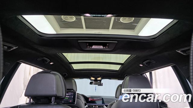 BMW X7 2019 — photo 17