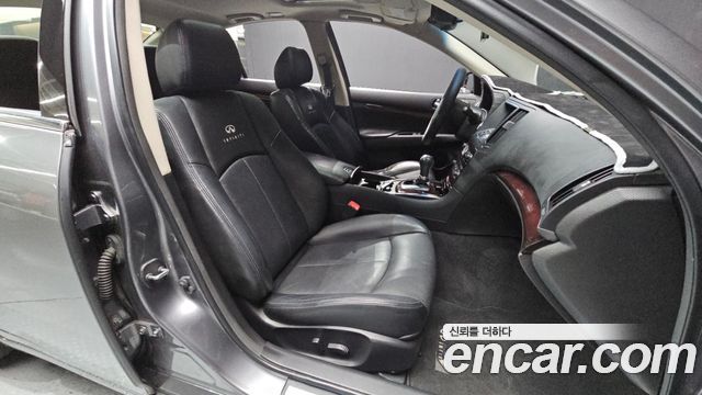 Infiniti G 2011 — photo 11