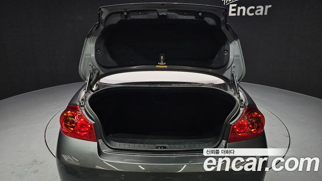 Infiniti G 2011 — photo 20