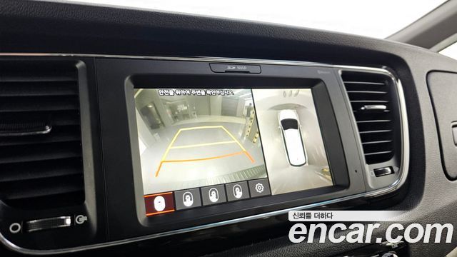 Kia Canival 2019 — photo 15