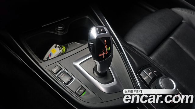 BMW 1-Series 2015 — photo 9