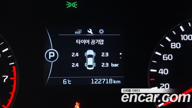 Kia K5 2017 — photo 8