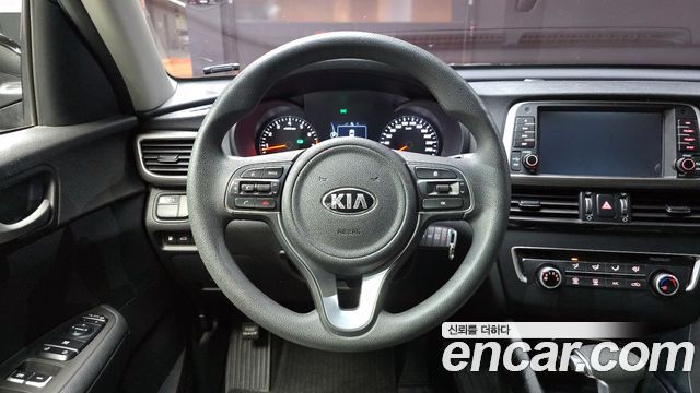 Kia K5 2017 — photo 13