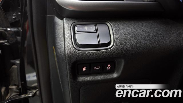 Kia K5 2017 — photo 17