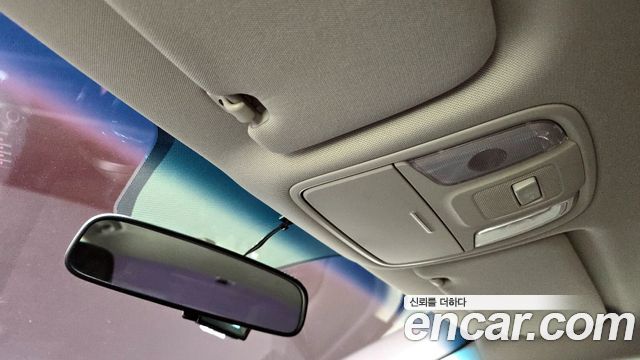 Kia K5 2017 — photo 19