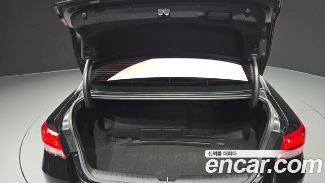 Kia K5 2017 — photo 20