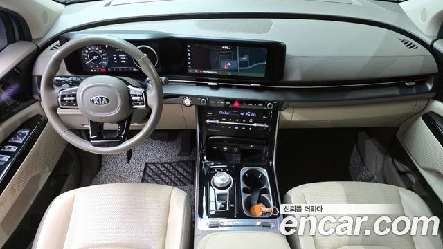Kia Canival 2021 — photo 7