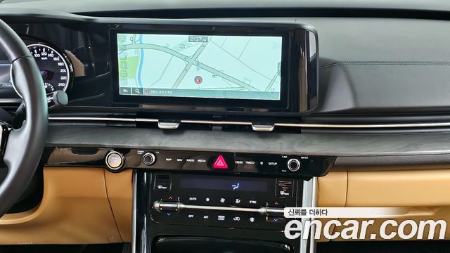 Kia Canival 2023 — photo 14