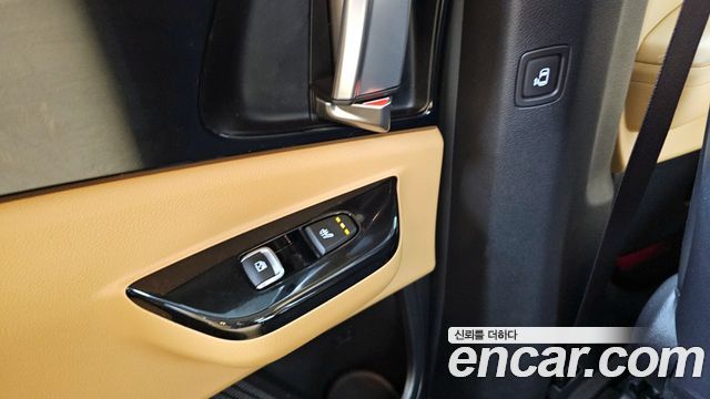 Kia Canival 2023 — photo 18