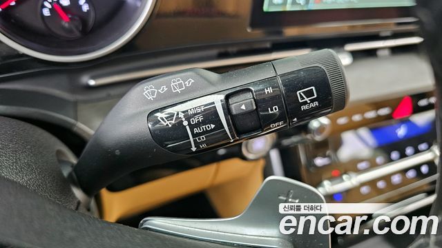 Kia Canival 2023 — photo 19