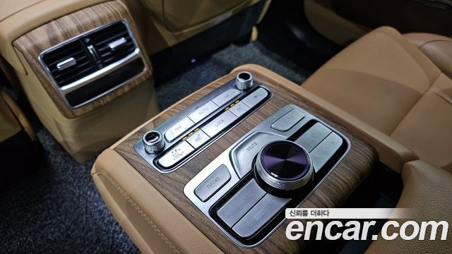 Kia K9 2023 — photo 19