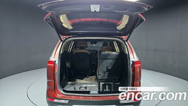 Kia Canival 2021 — photo 20