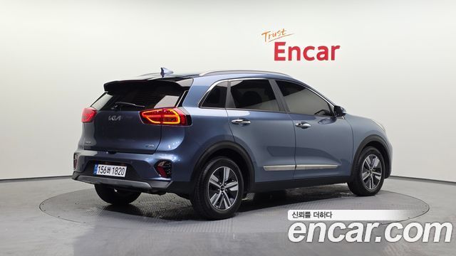 Kia Niro 2022 — photo 2