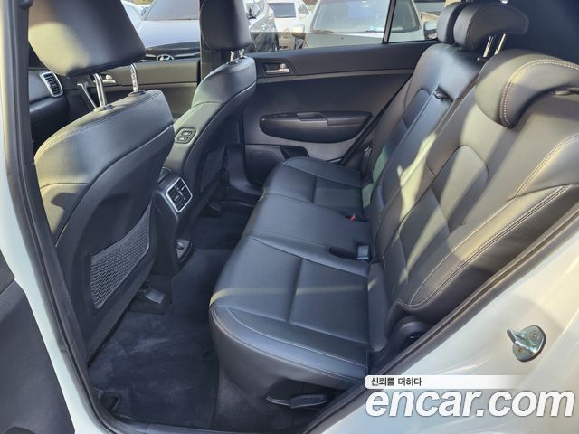 Kia Sportage 2021 — photo 11