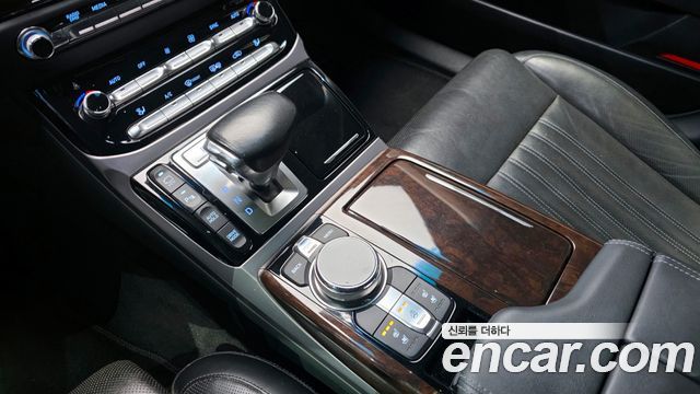 Genesis EQ900 2016 — photo 9