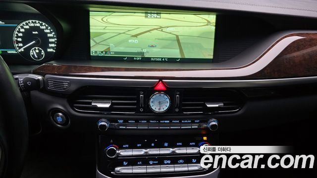 Genesis EQ900 2016 — photo 15