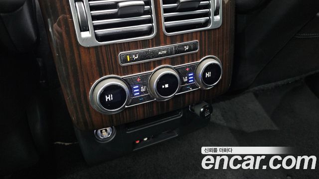Land Rover Range Rover 2015 — photo 18