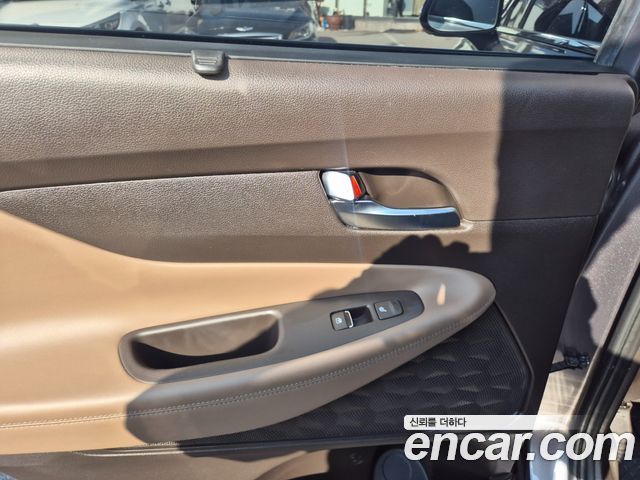 Hyundai Santafe 2021 — photo 8
