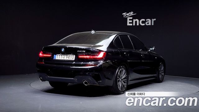 BMW 3-Series 2021 — photo 2