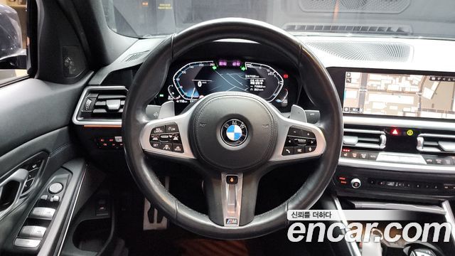 BMW 3-Series 2021 — photo 13