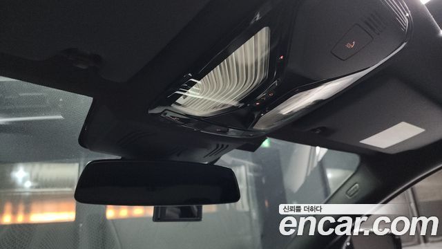 BMW 3-Series 2021 — photo 17