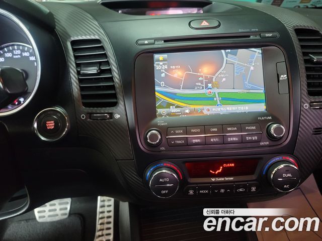 Kia K3 2013 — photo 8
