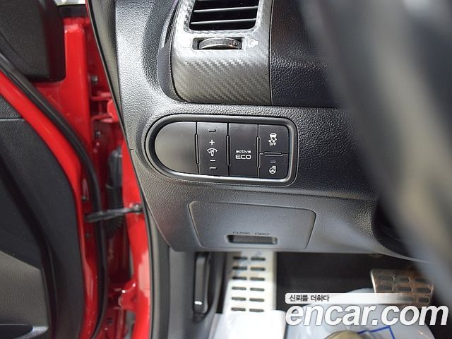 Kia K3 2013 — photo 13