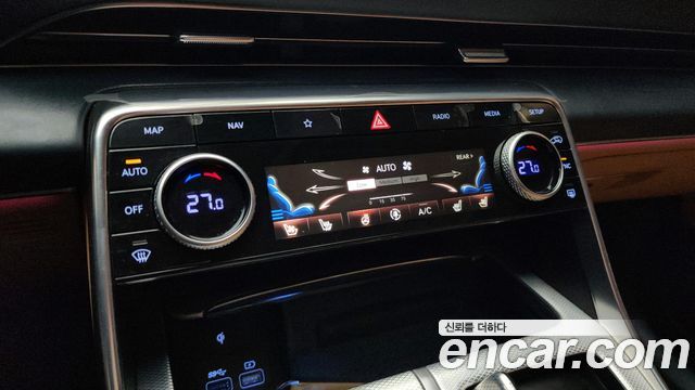 Genesis GV80 2023 — photo 17