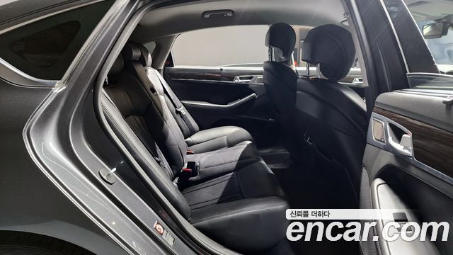 Genesis G80 2018 — photo 12