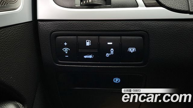 Genesis G80 2018 — photo 17